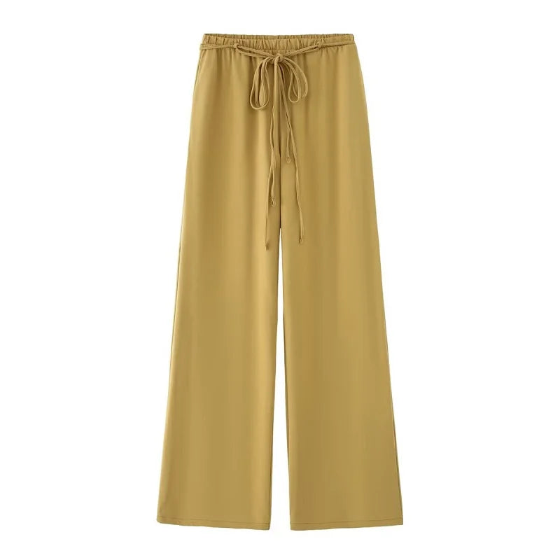 SAINT CLAIRE Capri two-piece set featuring a stylish top and matching pants, perfect for casual or summer wear.