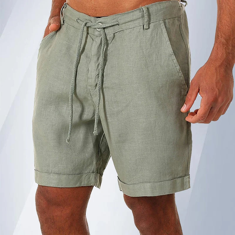 Saint Moritz classic cotton shorts in beige, with side pockets and a relaxed fit, displayed on a neutral background.