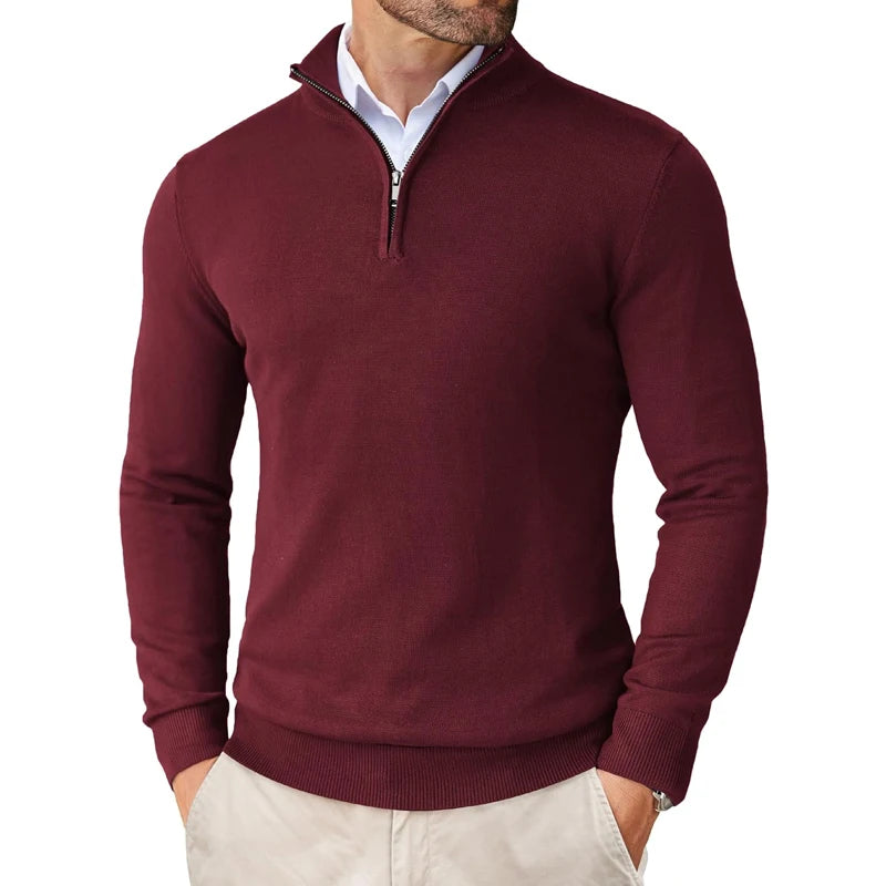 Saint Moritz essential winter pullover in cozy, warm fabric, featuring a classic fit and ribbed cuffs for comfort.