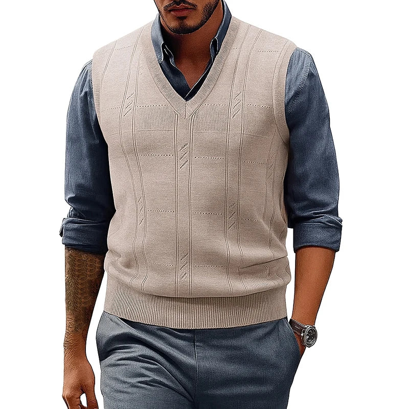 Saint Moritz Windsor sweater vest in navy, featuring a V-neck and ribbed hem, displayed on a white background.