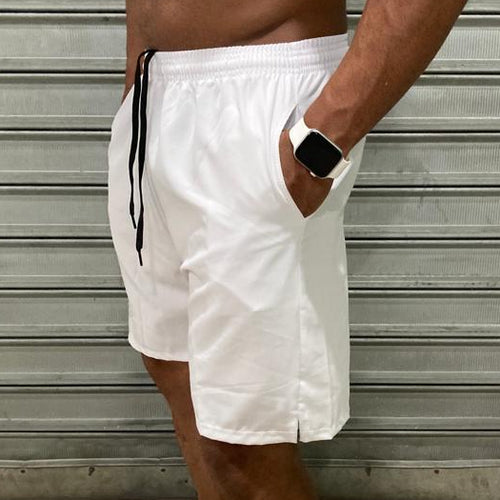 Saint Moritz essential summer shorts in light fabric, featuring a relaxed fit and adjustable waistband for casual comfort.